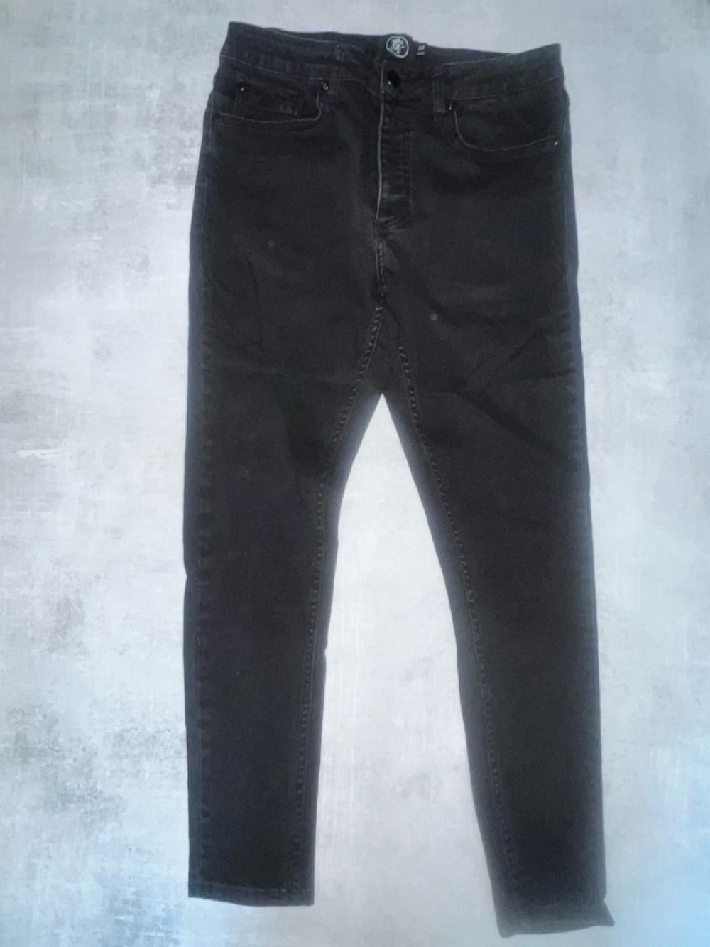 Gym King Men's Slim Straight Black Jeans - Classic Five-Pocket
